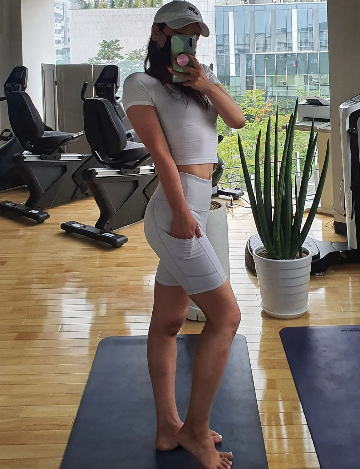 8" Side Pockets Pilates Shorts lightgray ins_Pilates
