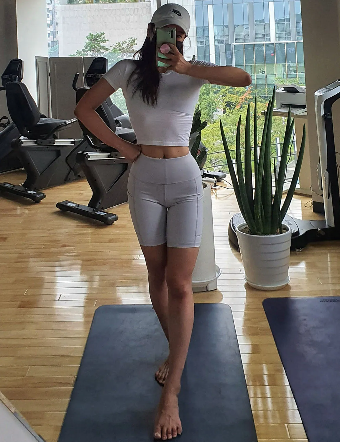 8" Side Pockets Pilates Shorts lightgray ins_Pilates