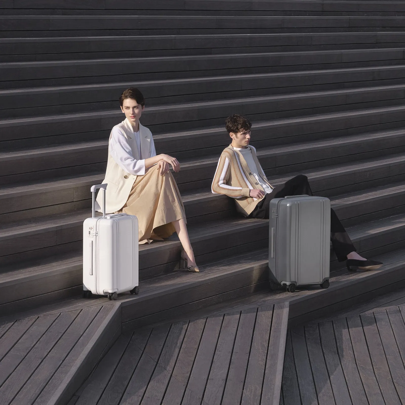 Classic Lightweight 4.0 |  Medium Travel Case 60L