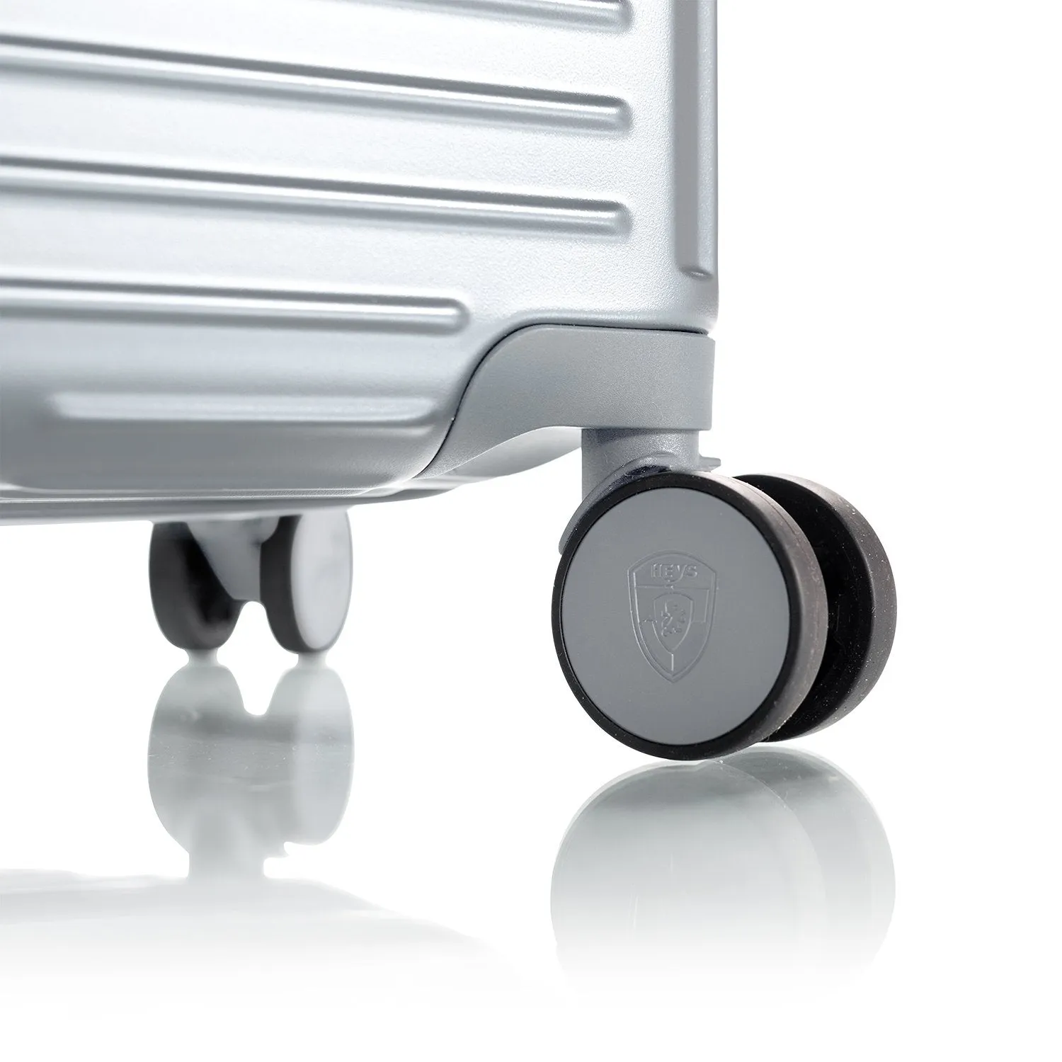 Cruze 30" Luggage | Lightweight Luggage