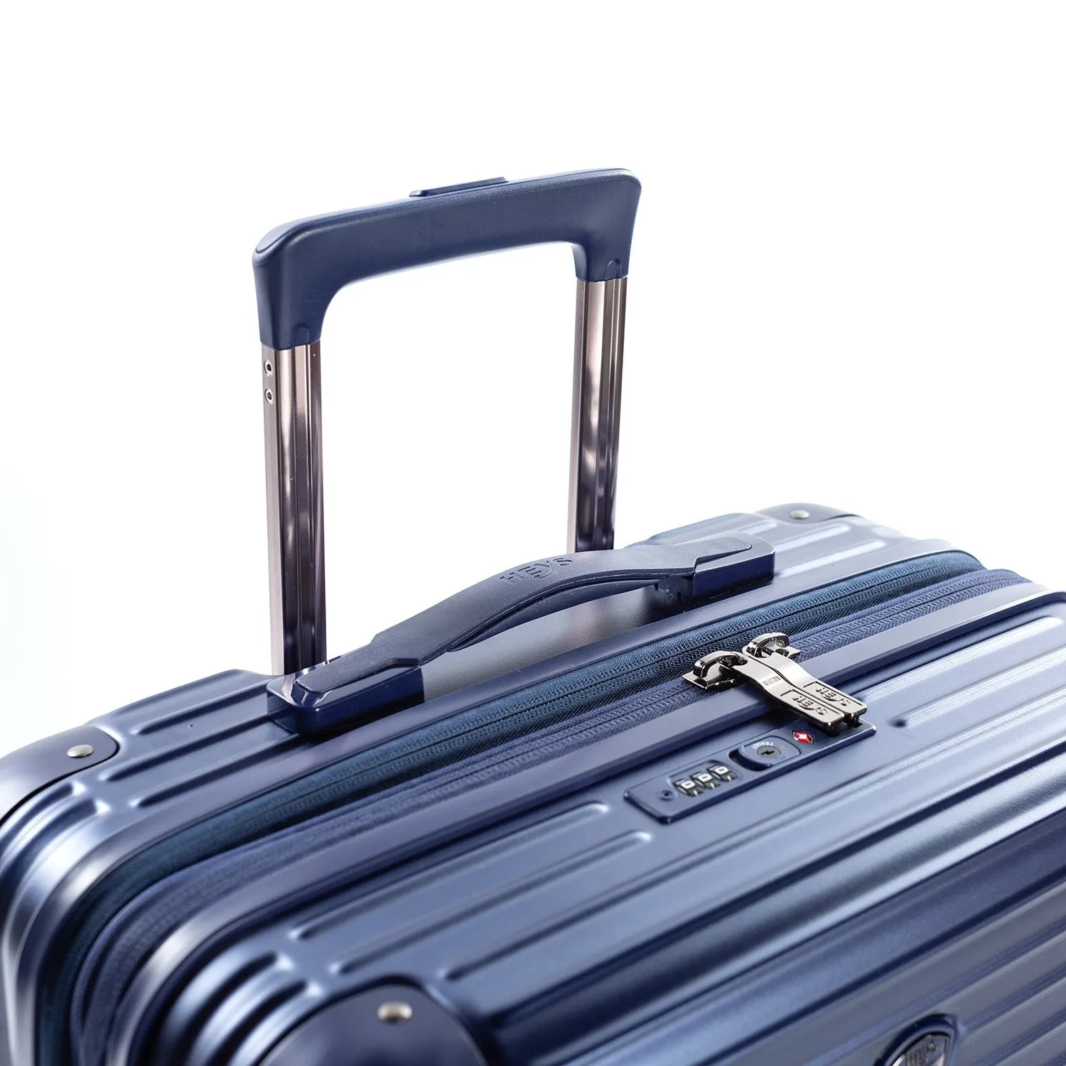 Cruze 30" Luggage | Lightweight Luggage