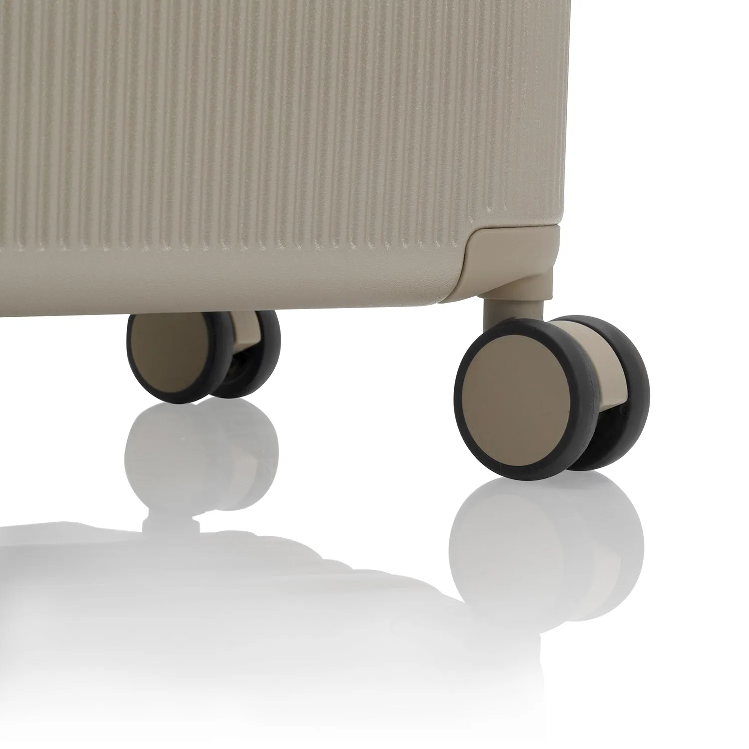 Earth Tones 26 Inch Luggage | Spinner Luggage