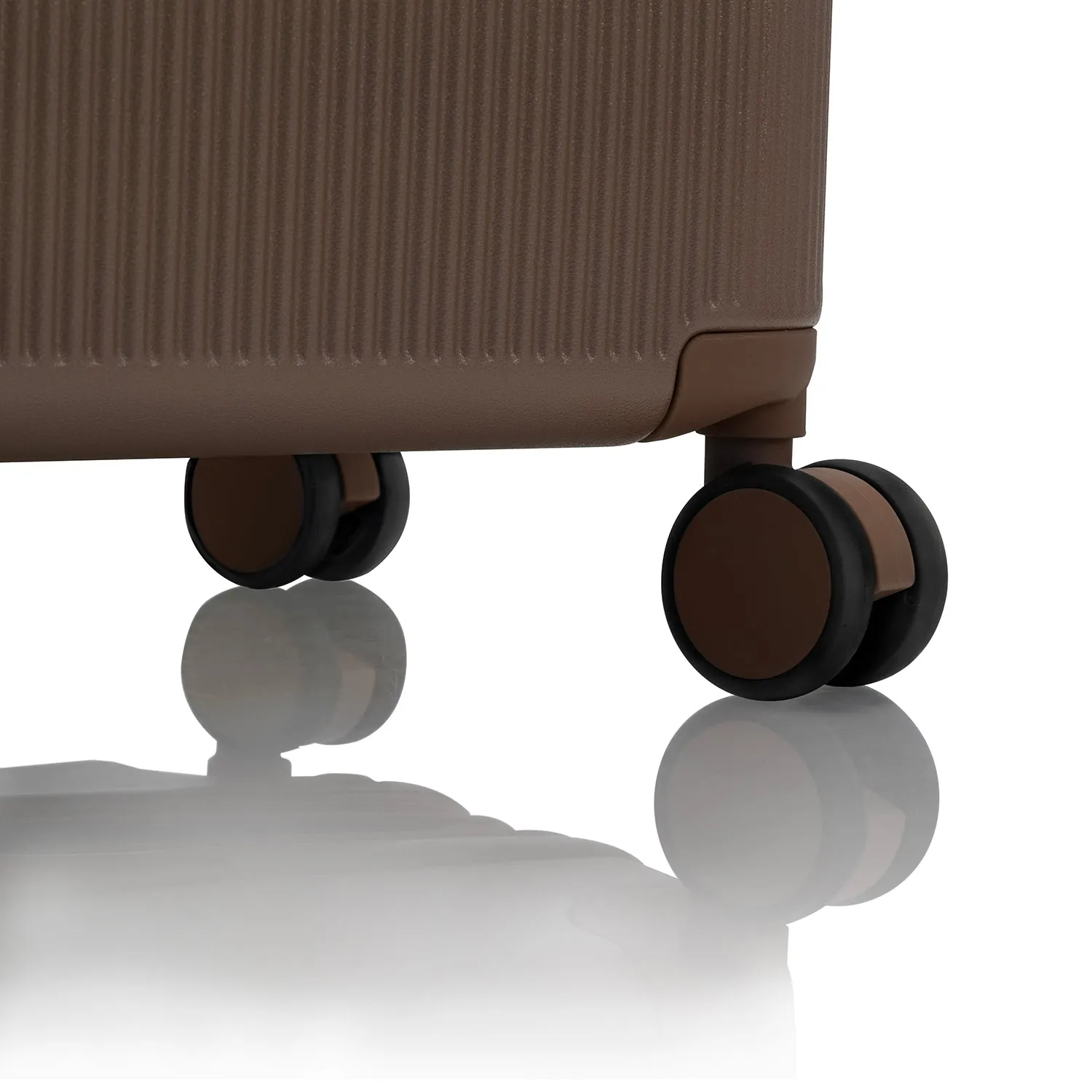 Earth Tones 26 Inch Luggage | Spinner Luggage