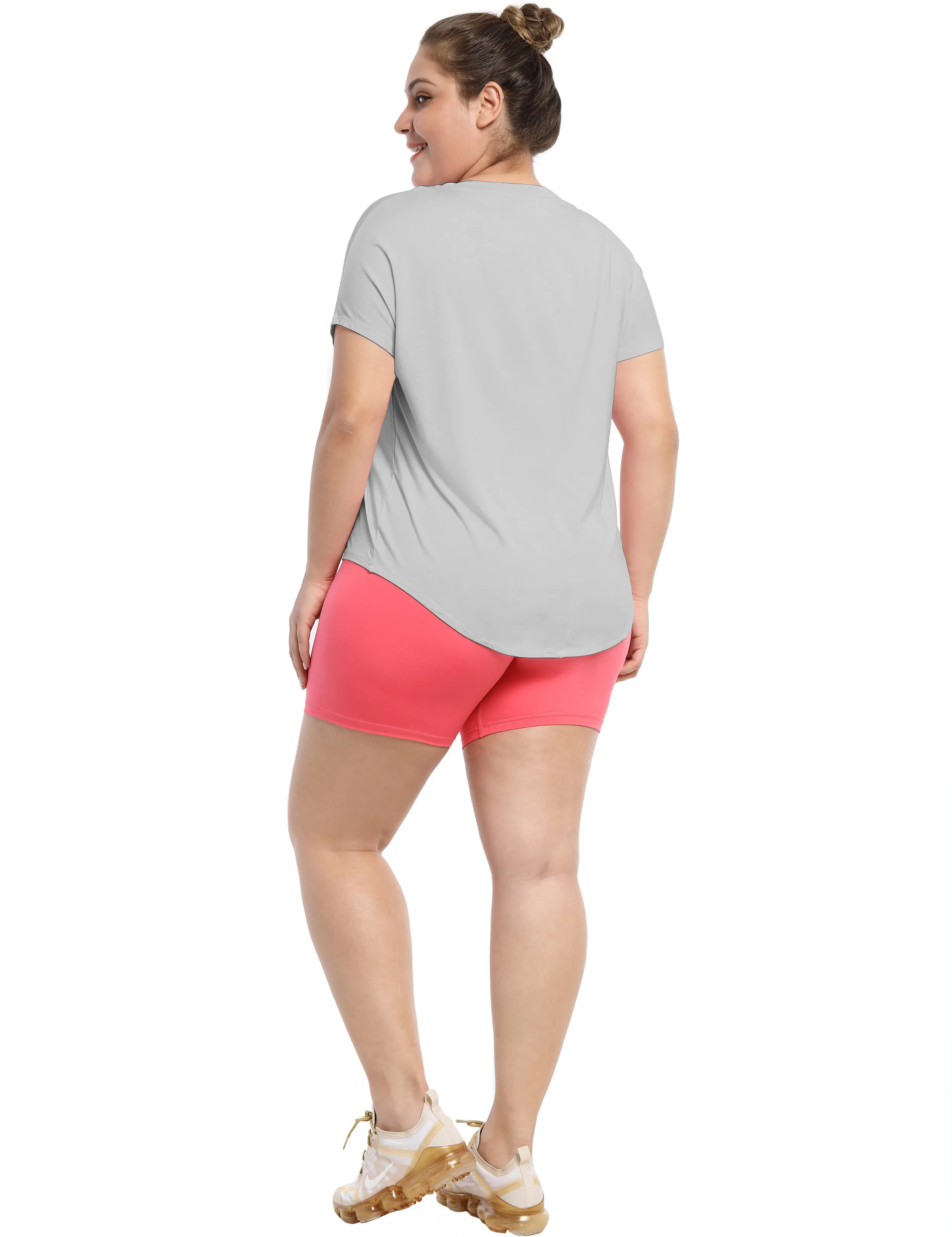 Hip Length Short Sleeve Shirt lightgray_Plus Size