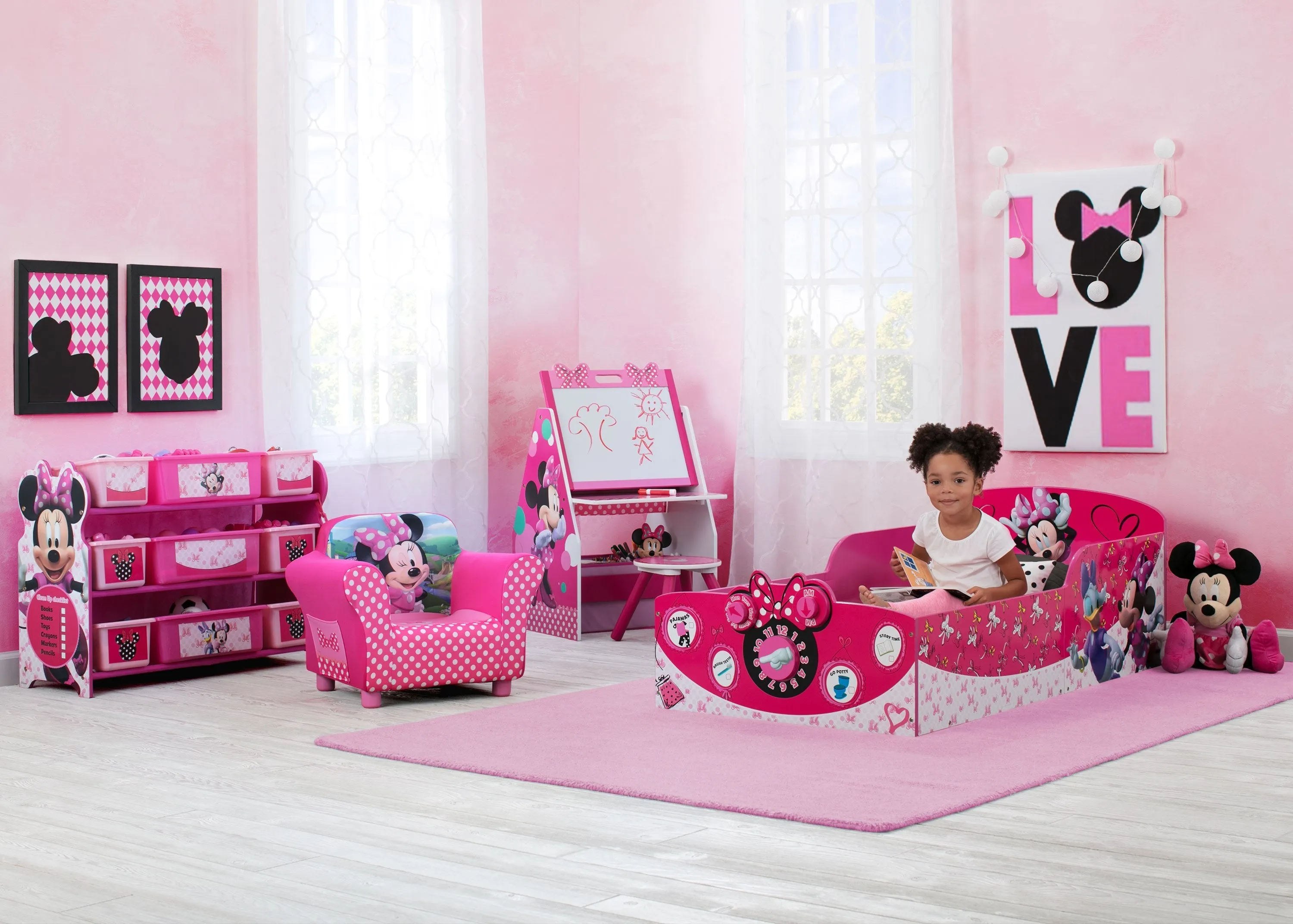 Minnie Mouse Interactive Wood Toddler Bed