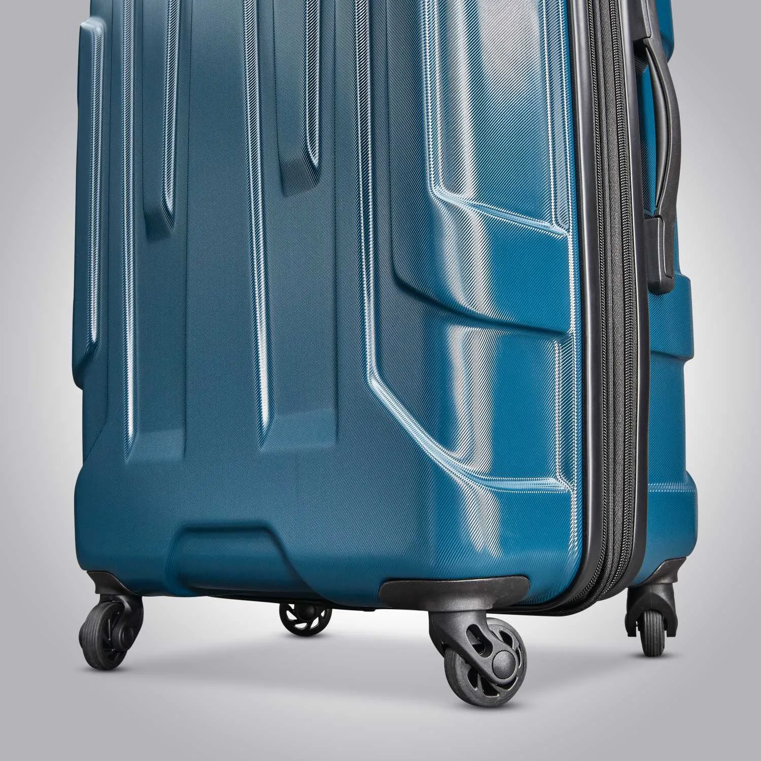 Samsonite Centric 20-inch Hardside Spinner