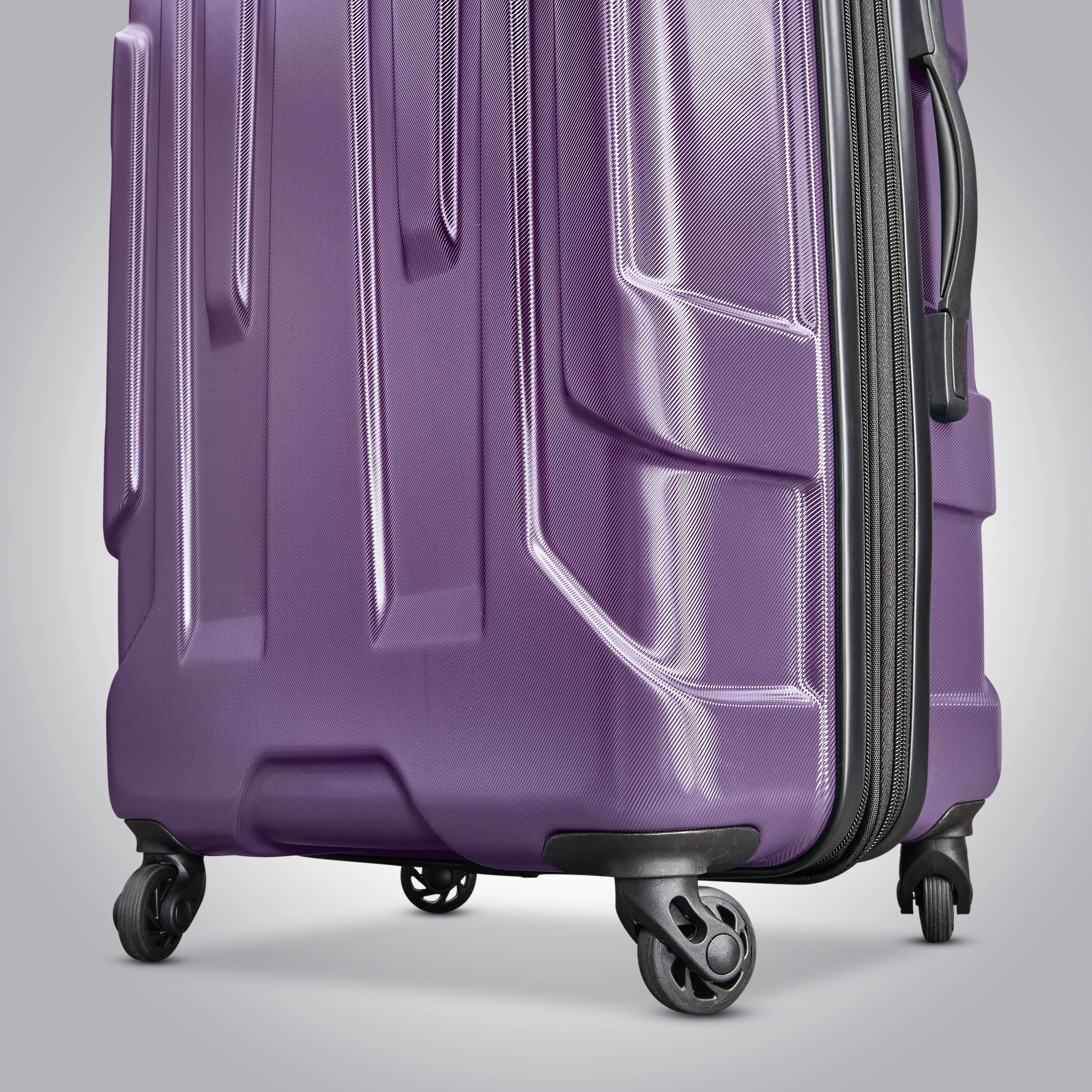 Samsonite Centric 20-inch Hardside Spinner
