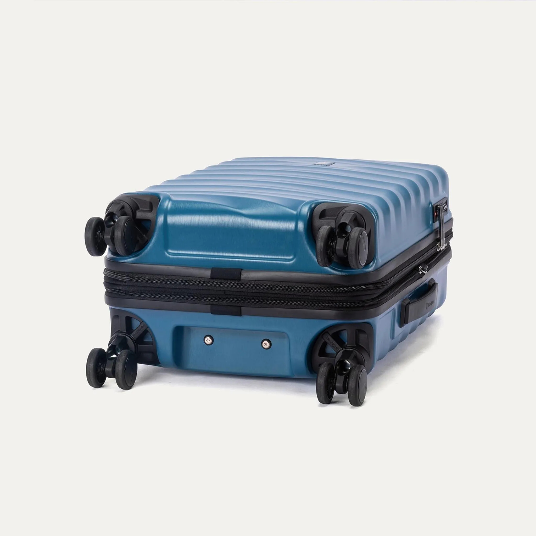 Travelpro Maxlite Air V2 Carry-on Expandable Spinner